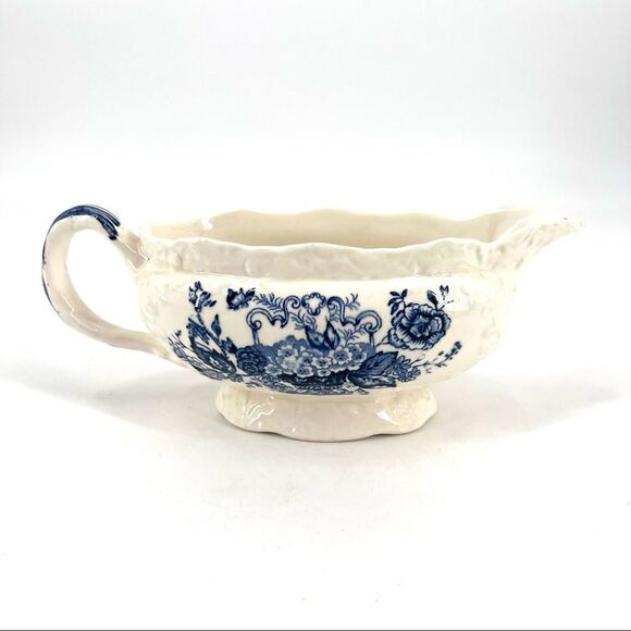 Mason’s gravy boat Ironstone Hanging Basket Blue White tableware vintage England - Picture 2 of 7
